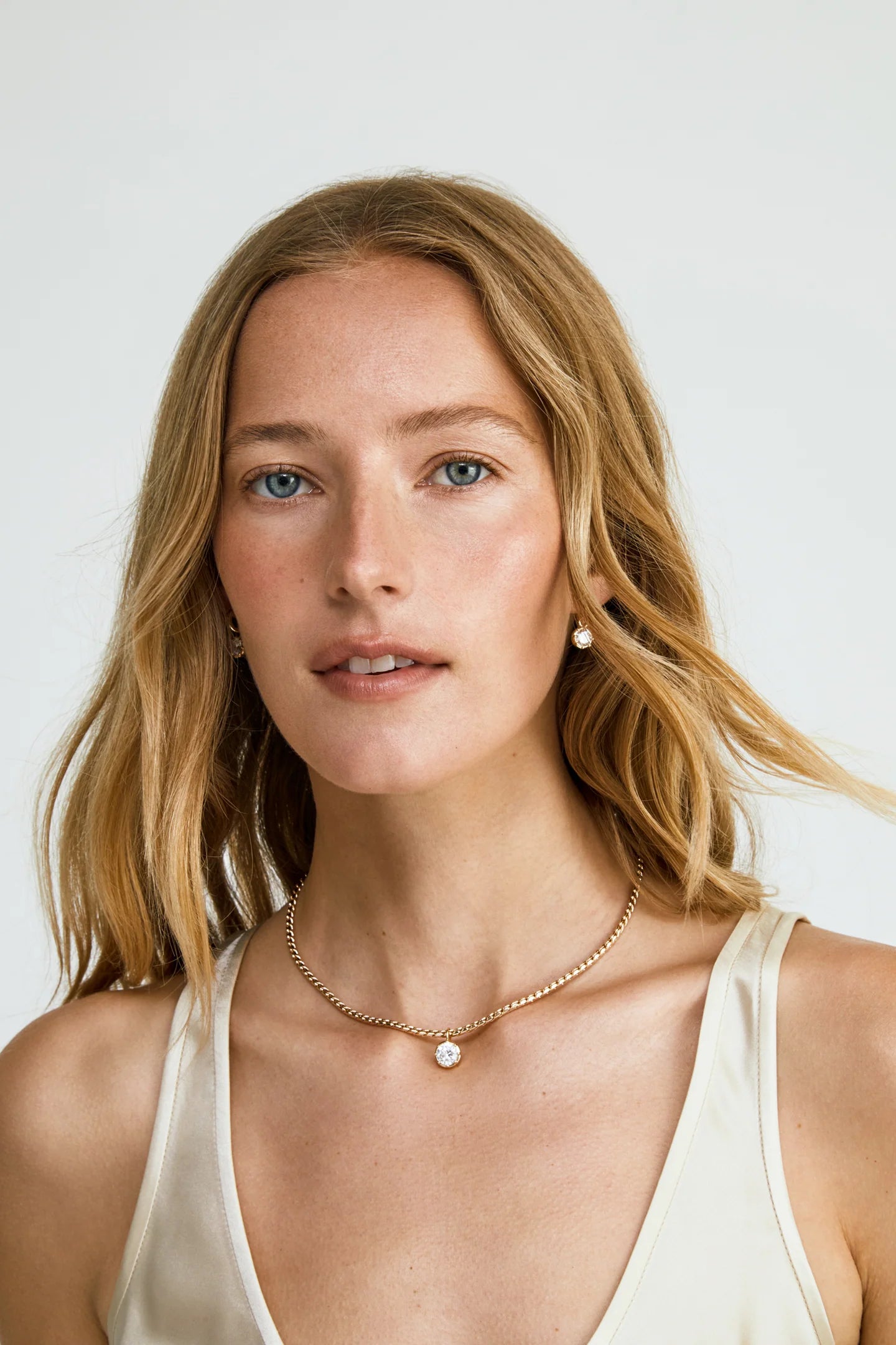 Bruna Round Necklace - Gold